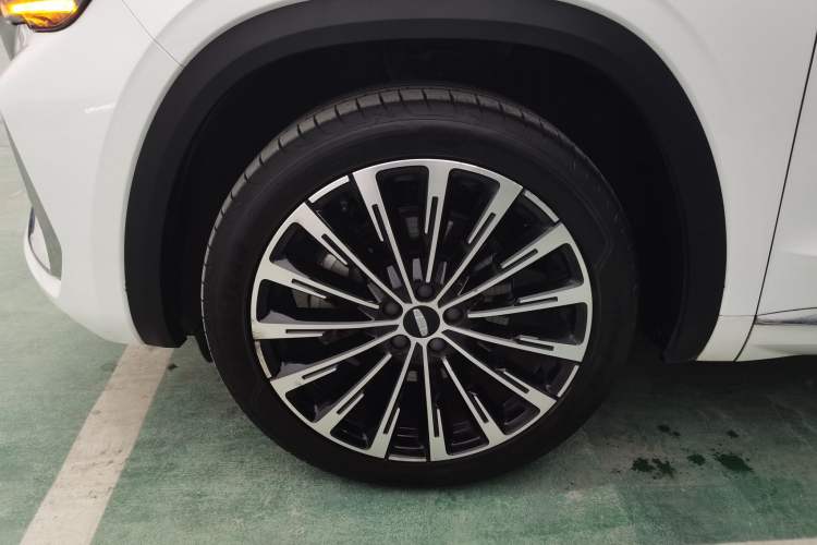 Used Geely Auto Monjaro L 2025 Dongfang Yao 2.0TD Automatic Lanxing Edition