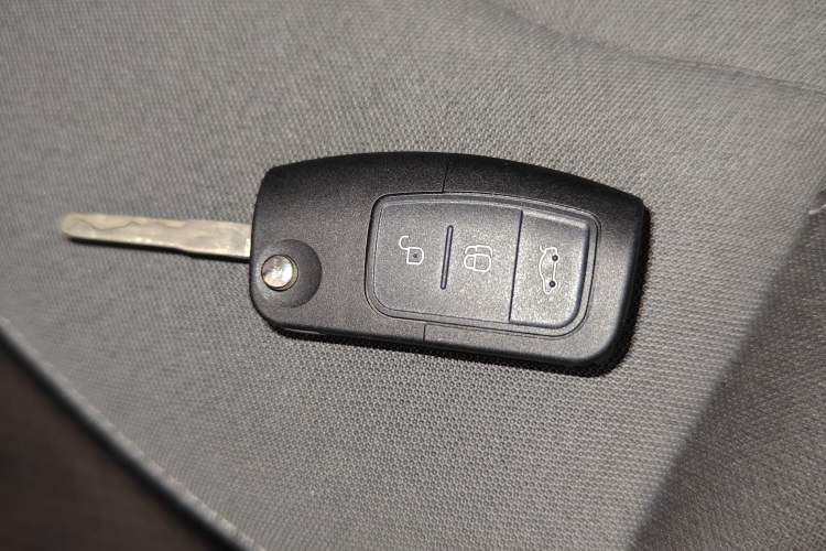 Used Ford EcoSport 2013 1.5L Automatic Fashion Model
