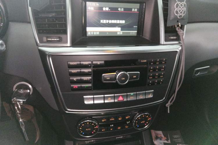 Used Mercedes-Benz M-Class 2014 ML 320 4MATIC
