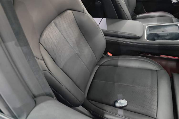 Used Nio EC6 2024 75 kWh
