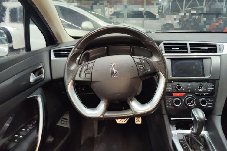 Used  6 2014 1.6T Luxury Edition THP160
