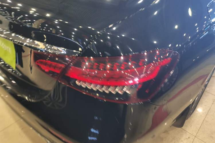 Used Mercedes-Benz E-Class 2021 E 260 L
