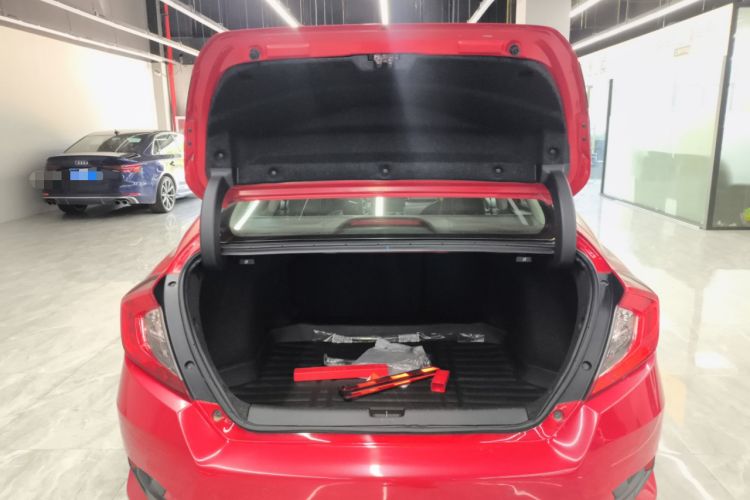 Used Honda Civic 2016 220TURBO CVT Luxury Edition
