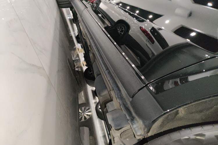 Used Mercedes-Benz V-Class 2021 V 260 Avantgarde Edition
