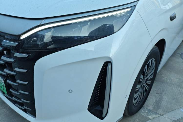 Used BYD Xia 2025 DM-i 1.5T 180km Excellence Model
