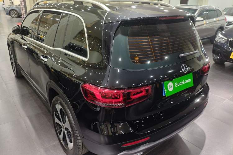 Used Mercedes-Benz GLB 2022 Updated GLB 200 Fashion Edition
