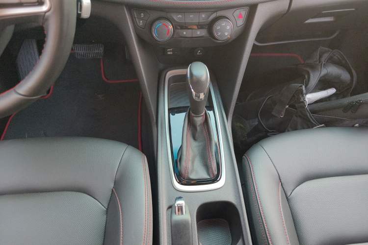 Used Chevrolet Monza 2019 RS 330T Automatic Comfort Edition China VI Standard