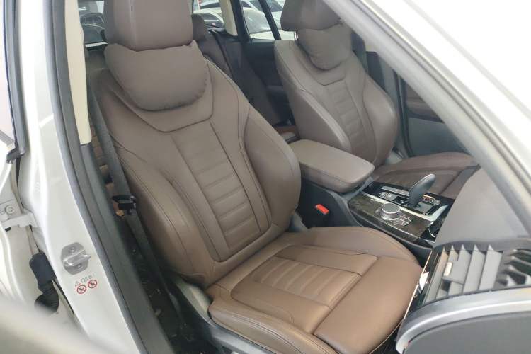 Used BMW X3 2020 xDrive30i Luxury Model with M Sport Package
