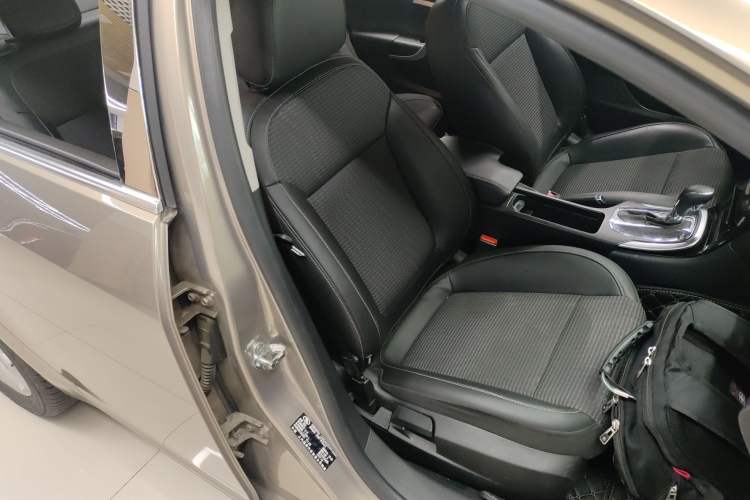 Used Buick Regal 2015 1.6T Leading Technology Model
