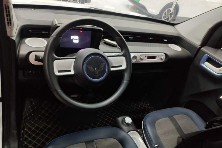 Used Wuling Hongguang MINIEV 2022 GAMEBOY 200km Gaming Edition with Lithium Iron Phosphate
