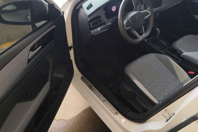 Used Volkswagen Lavida 2023 300TSI DSG Full-Comfort Edition
