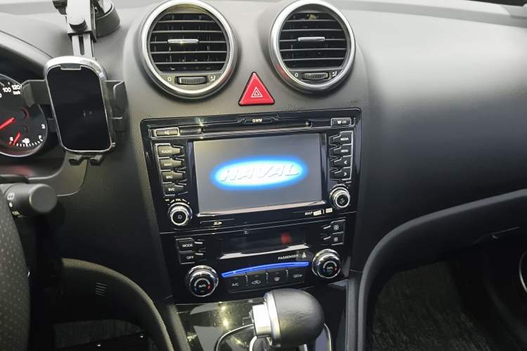 Used Haval H6 2016 Upgraded Model 1.5T Automatic Two-Wheel Drive Elite Version
