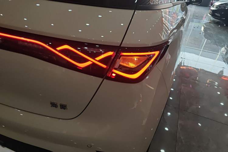 Used BYD Dolphin 2025 420km Free Edition
