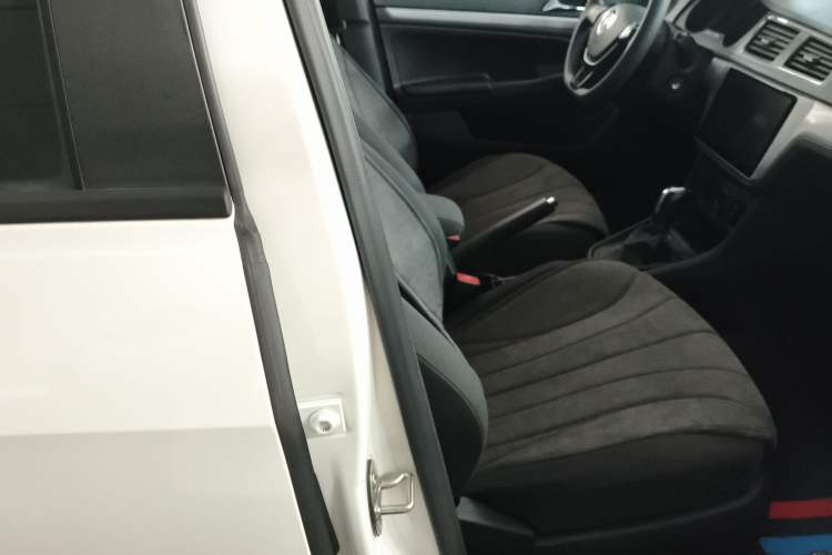 Used Volkswagen Lavida 2017 1.6L Automatic Fashion Edition