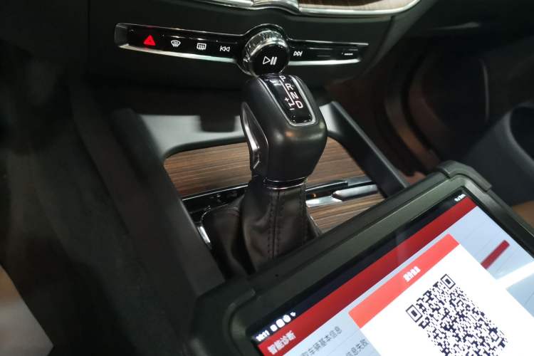 Used Volvo XC60 2021 T5 4x4 Smart Luxury Edition
