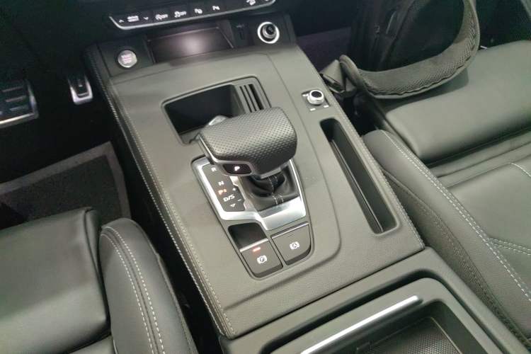 Used Audi Q5L 2024 45 TFSI Luxury Dynamic Model
