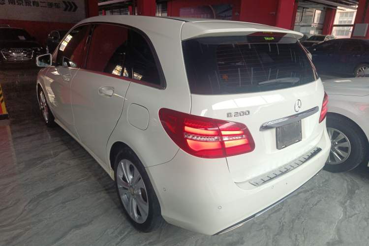 Used Mercedes-Benz B-Class 2015 B 200 Fashion Model