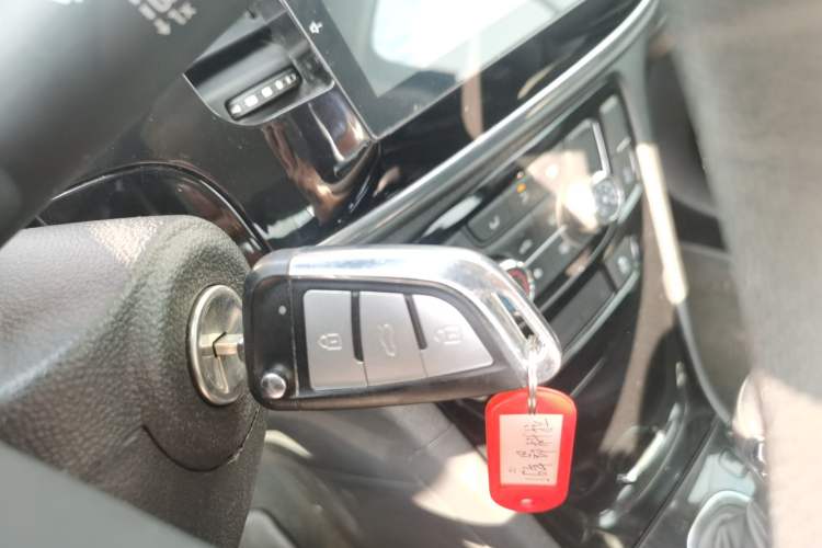 Used Buick Encore 2016 18T Automatic Two-Wheel Drive Urban Leading Edition