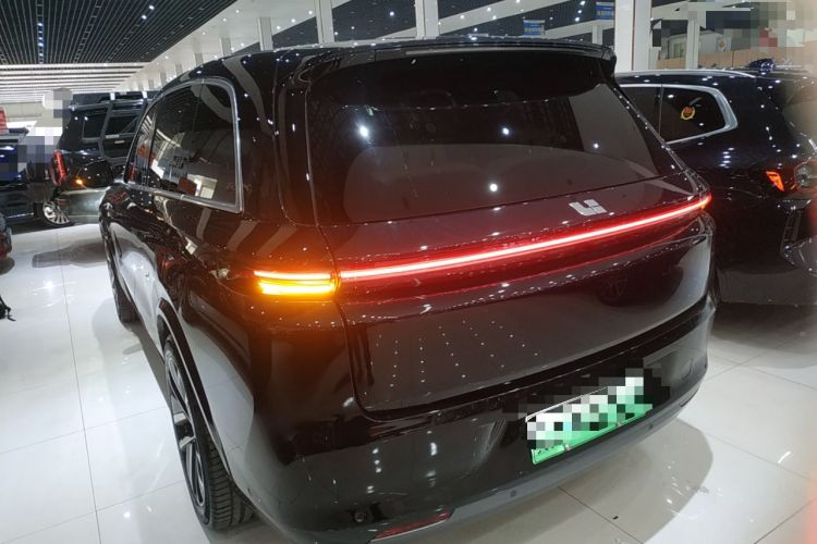 Used Li Auto L8 2023 Pro Model
