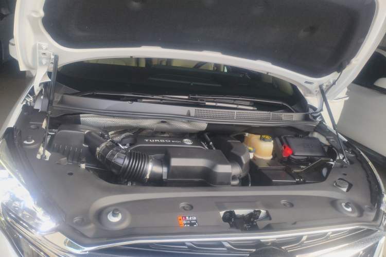 Used Buick GL8 2021 ES Landtrek 653T Luxury Model
