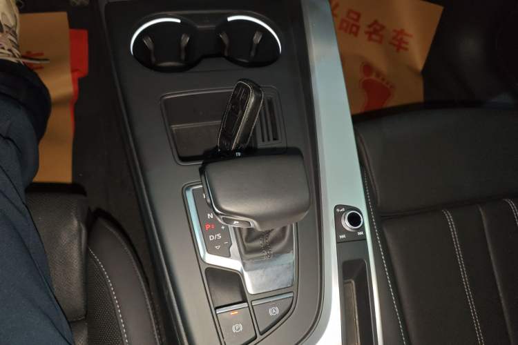 Used Audi A4L 2023 40 TFSI Luxury Dynamic Model