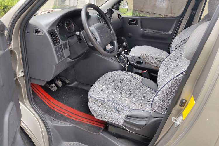 Used Jinbei Grace 2016 2.0L Express Utility Model
