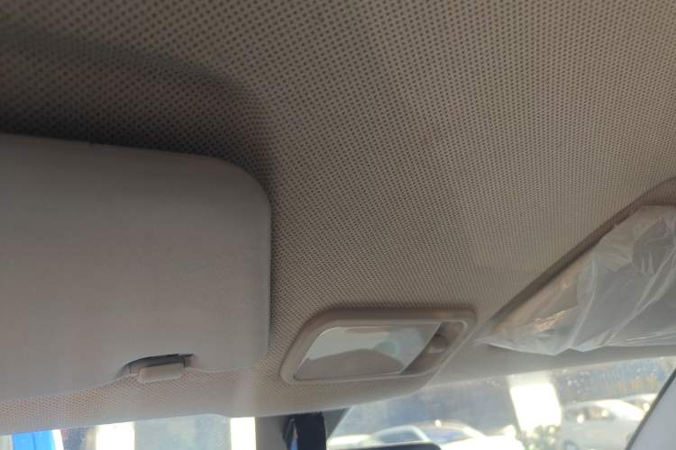 Used Wuling Hongguang MINIEV 2022 Macaron Premium Model – Lithium Iron Phosphate