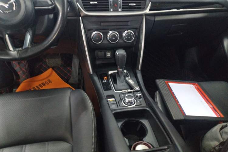 Used Mazda CX-4 2018 2.0L Automatic Two-Wheel Drive Blue Sky Dynamic Version China VI Standard
