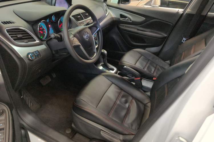 Used Buick Encore 2015 1.4T Automatic Two-Wheel Drive Urban Elite Version
