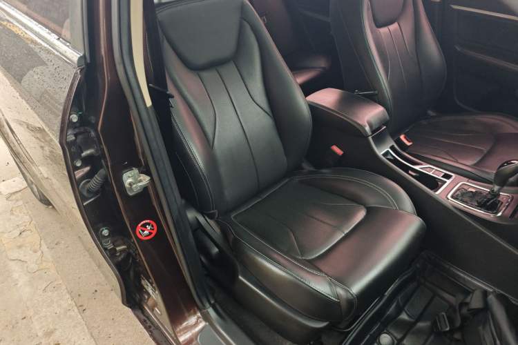 Used Geely Auto Emgrand 2017 Sedan Million Edition 1.5L CVT Upward Version
