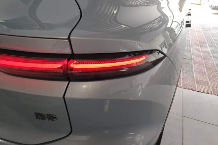 Used Nio EC6 2024 75 kWh