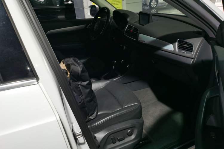 Used Audi Q3 2015 35 TFSI quattro Technology Edition
