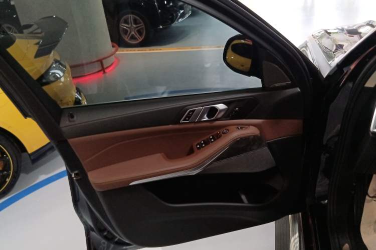 Used BMW X5 2020 xDrive40i M Sport Package
