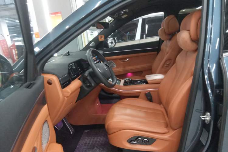 Used Hima AITO M7 2024 1.5T Intelligent Drive 4x4 Max Edition 6 Seats