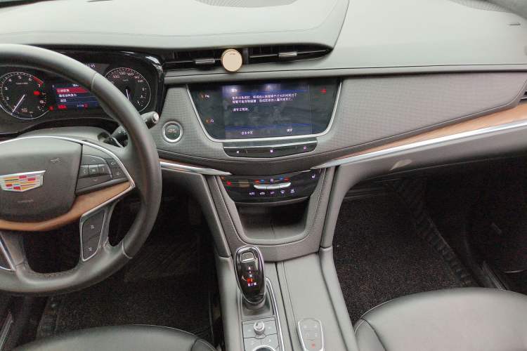 Used Cadillac XT5 2020 Revised Version 28T Luxury Edition
