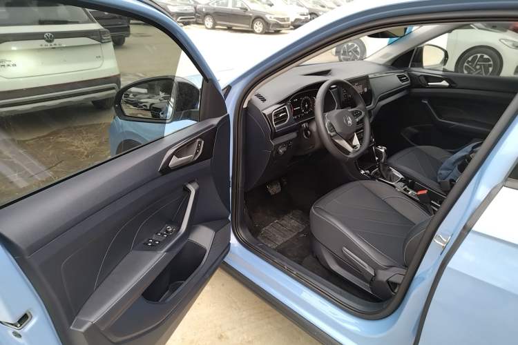 Used Volkswagen Tharu 2025 NewRui 300TSI Prestige Edition