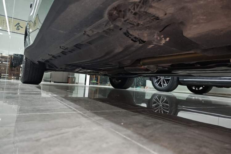 Used Mercedes-Benz GLC 2023 Facelift GLC 260 L 4MATIC Luxury Version 7-Seater