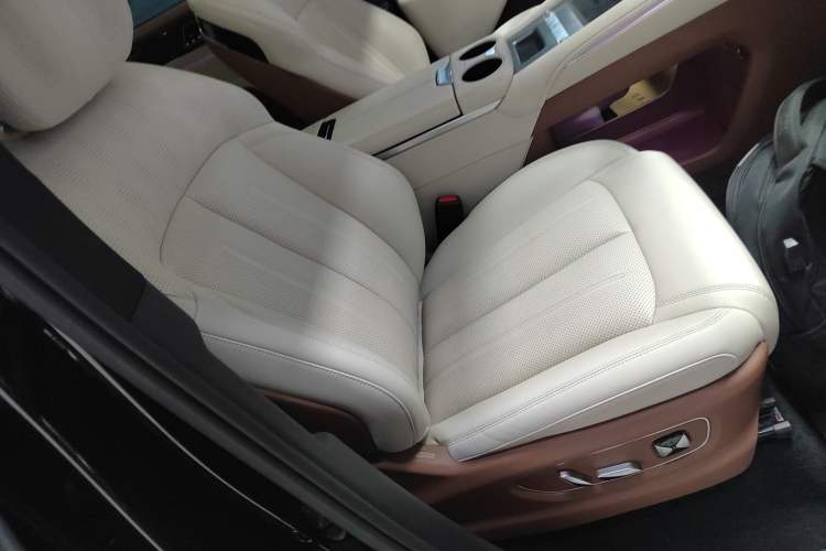 Used BYD Xia 2025 DM-i 1.5T 180km Excellence Model
