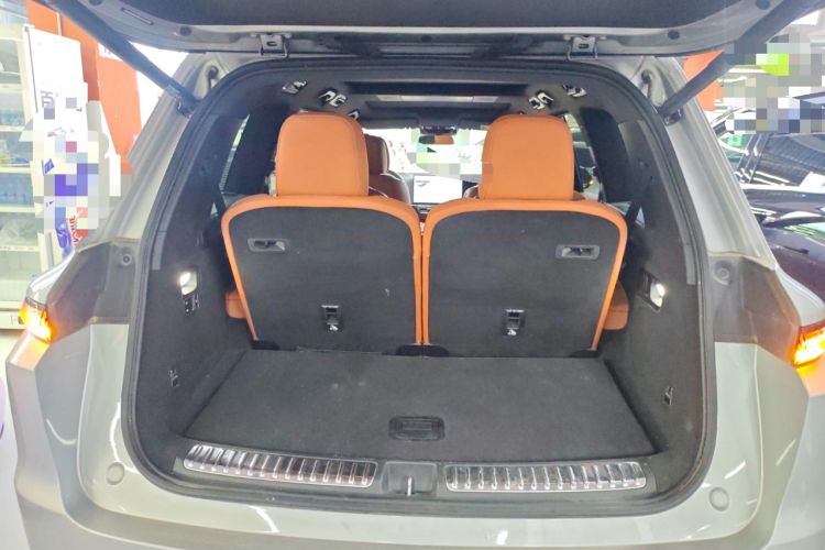 Used Li Auto L9 2022 Max model
