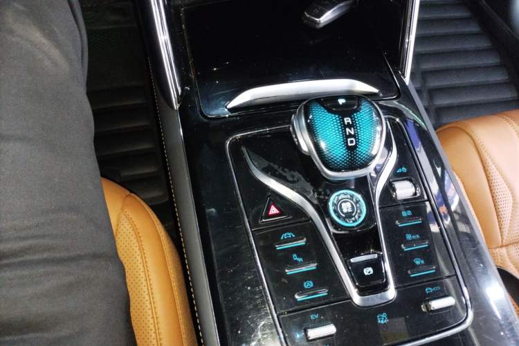 Used BYD Tang New Energy 2023 DM-i Champion Edition 112KM Prestige Model