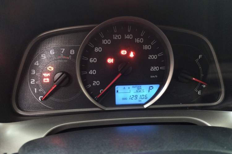 Used Toyota RAV4 2015 2.0L CVT Two-Wheel Drive Fashion Edition
