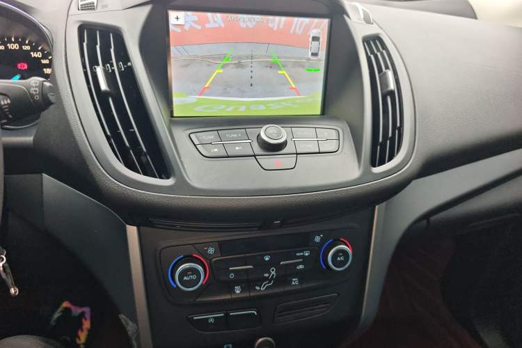 Used Ford Kuga 2019 EcoBoost 180 Two-Wheel-Drive Platinum Edition China VI Standard