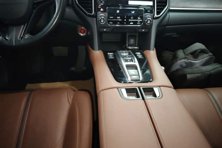 Used Honda UR-V 2020 370TURBO Four-Wheel Drive Premium Edition
