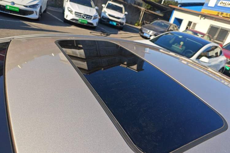 Used Geely Auto Emgrand 2017 Sedan Million Edition 1.5L Manual - Upward Version
