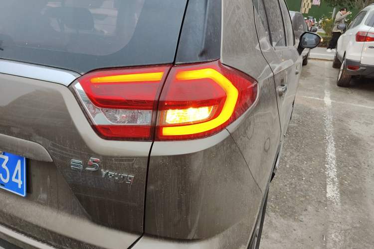 Used Haima S5 Youth Edition 2018 1.6L CVT Flagship Model
