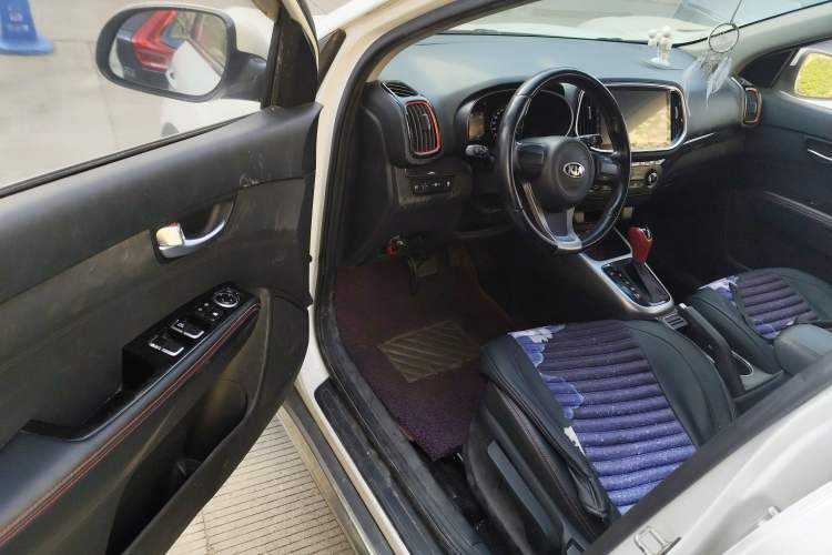 Used Kia KX3 2015 1.6T Automatic Two-Wheel Drive DLX
