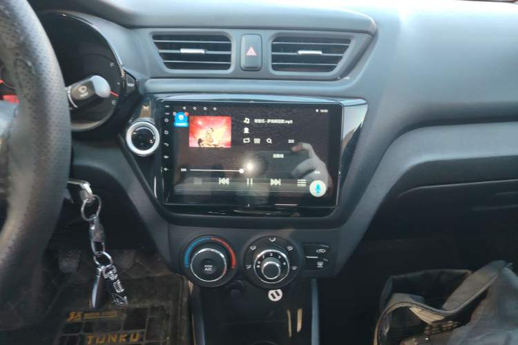 Used Kia K2 2012 Sedan 1.4L MT GLS Commemorative Edition
