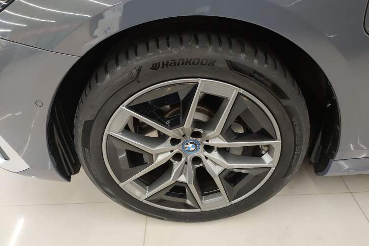 Used BMW i5 2024 eDrive 35L Prestige Luxury Package