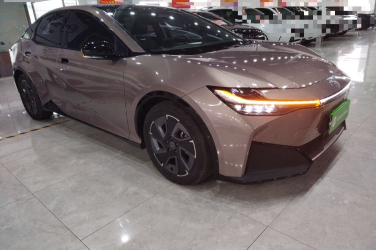 Used Toyota bZ3 2023 616 km Long-Range Premium