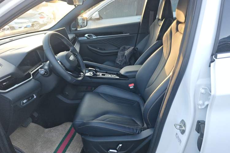 Used Geely Auto Coolray 2025 Bin Yue L 1.5T DCT Starlight Edition
